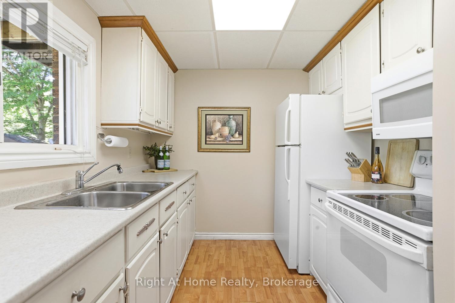 1074 HOLIDAY PARK DRIVE - 18