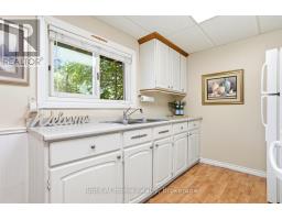 1074 Holiday Park Drive, Bracebridge, ON P1L1W9 Photo 19