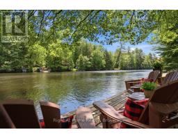1074 Holiday Park Drive, Bracebridge, ON P1L1W9 Photo 12