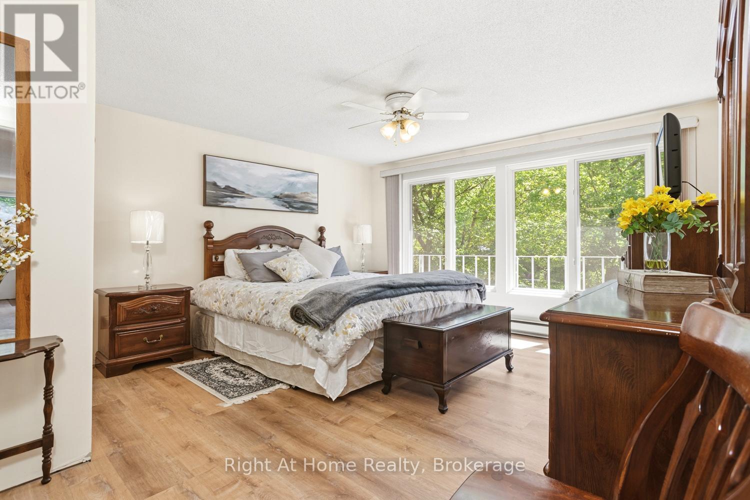 1074 HOLIDAY PARK DRIVE - 33
