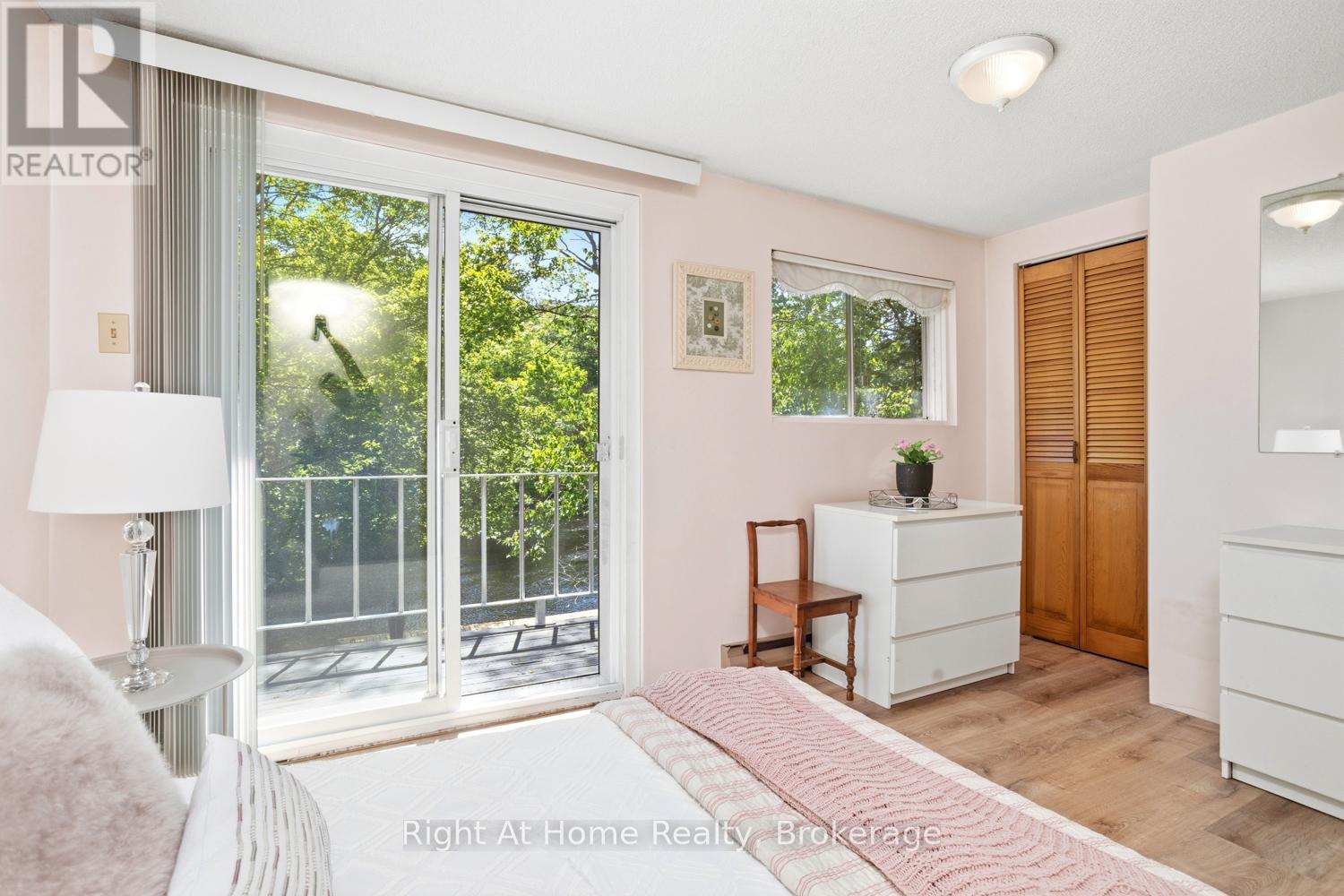 1074 HOLIDAY PARK DRIVE - 32