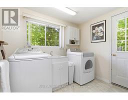 1074 Holiday Park Drive, Bracebridge, ON P1L1W9 Photo 35