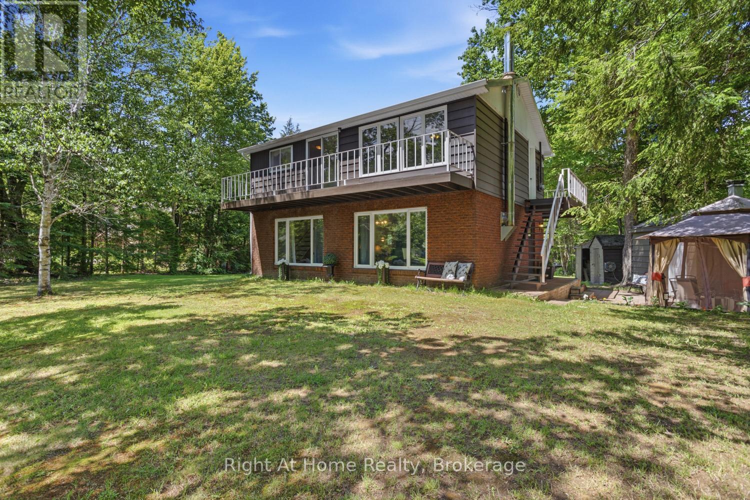 1074 HOLIDAY PARK DRIVE - 37
