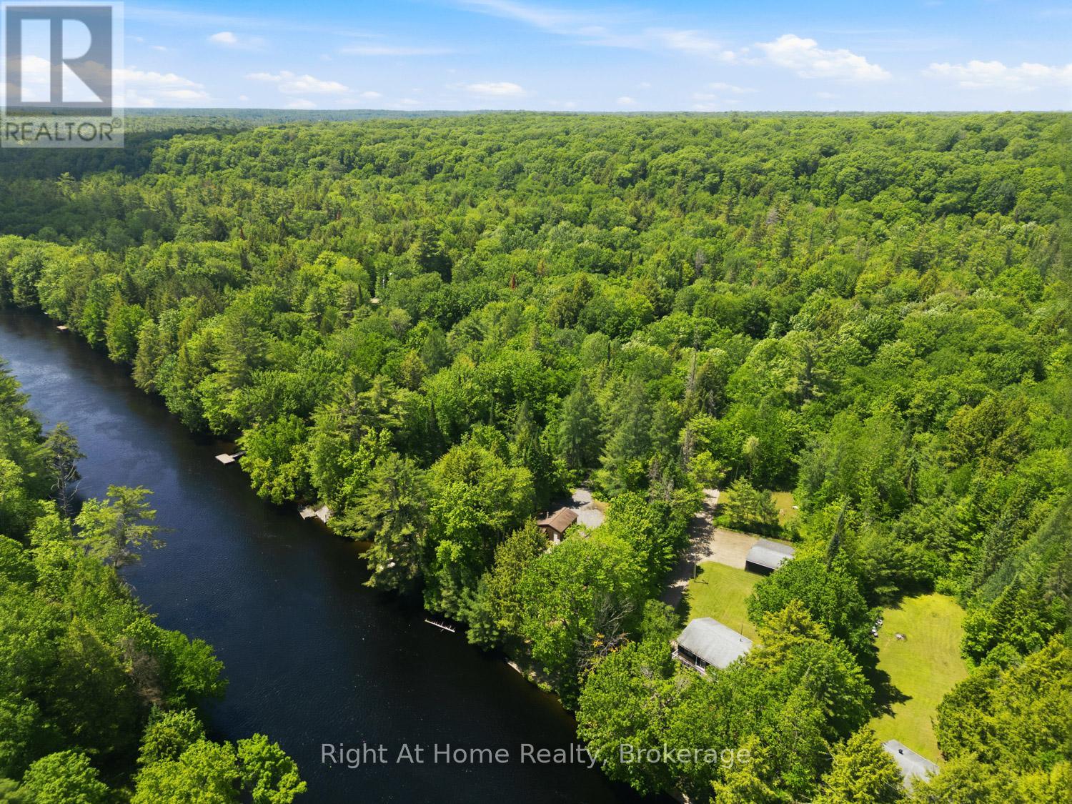 1074 HOLIDAY PARK DRIVE - 4