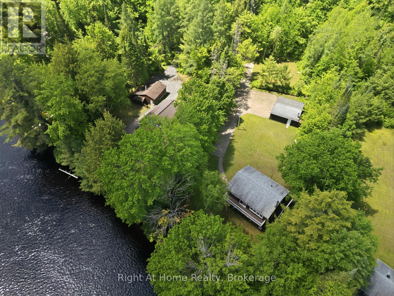 1074 HOLIDAY PARK DRIVE - 8