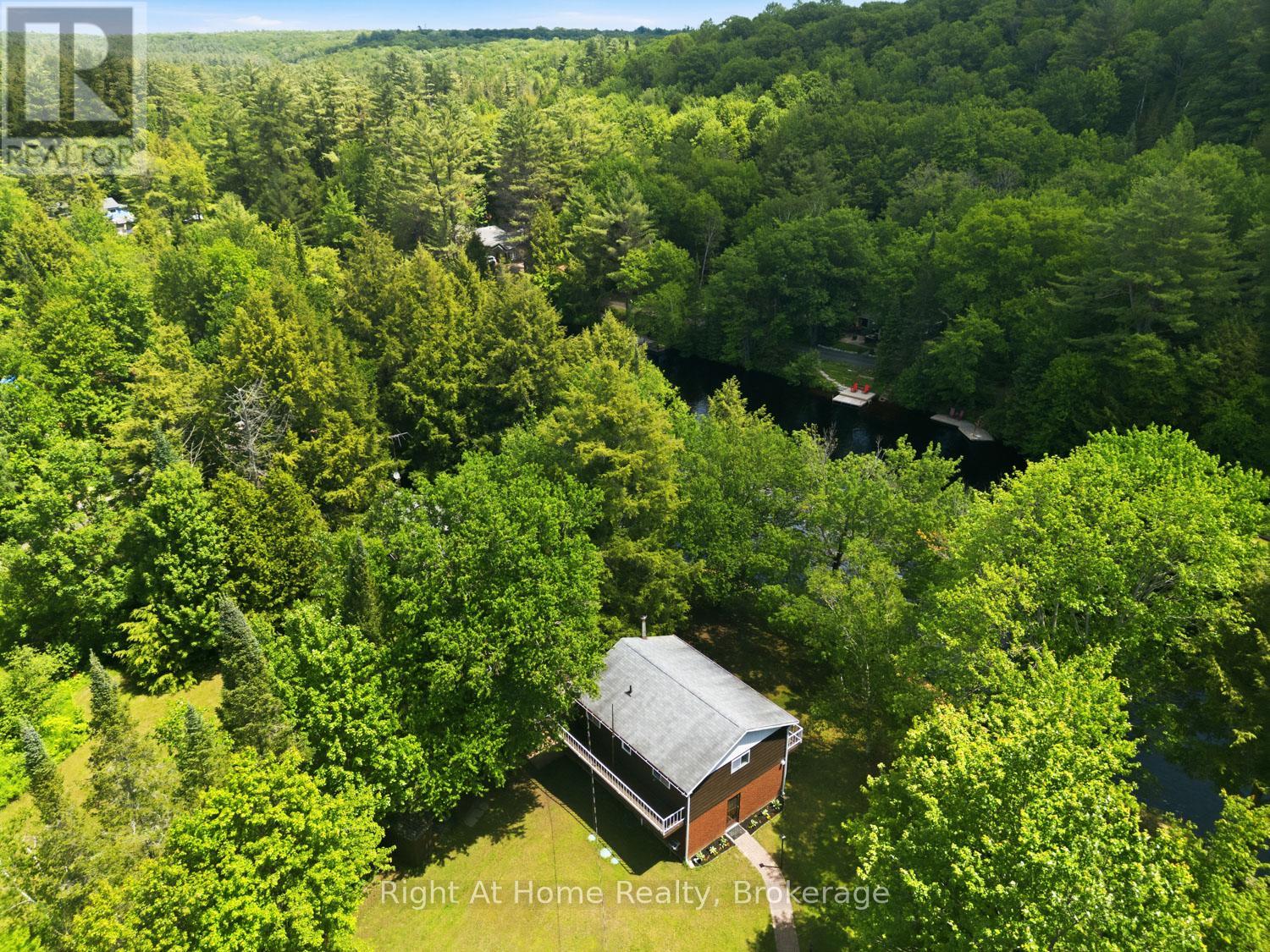 1074 HOLIDAY PARK DRIVE - 7