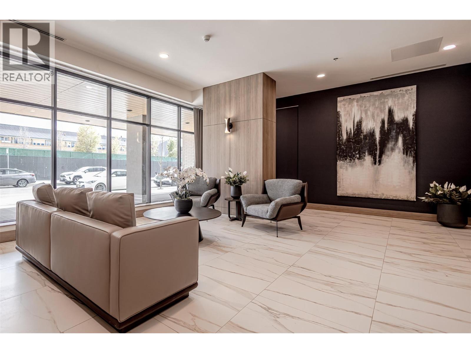 #1401 238 Leon Avenue - 19
