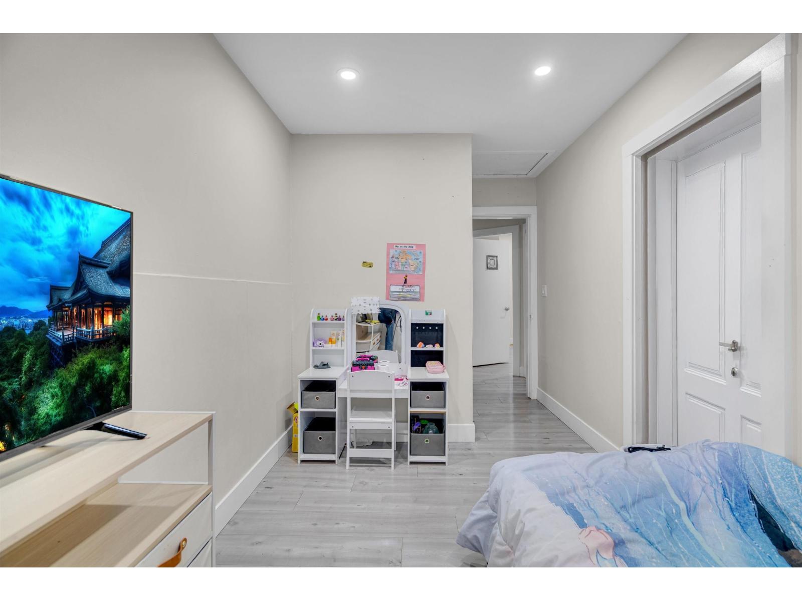 3 Bed, 2 Bath House for Sale in Surrey – 17834 60 AVENUE, Surrey – MLS# R3147870 - Image 12