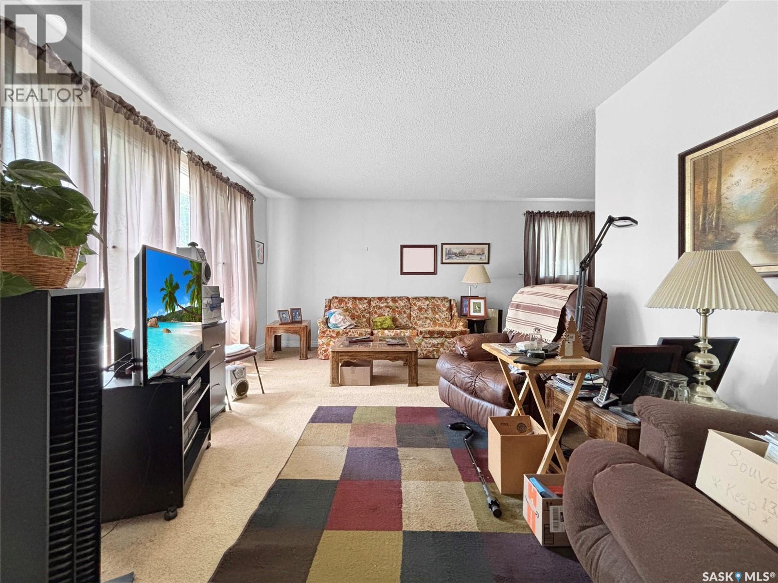 2510 Tomlinson CRESCENT - 4