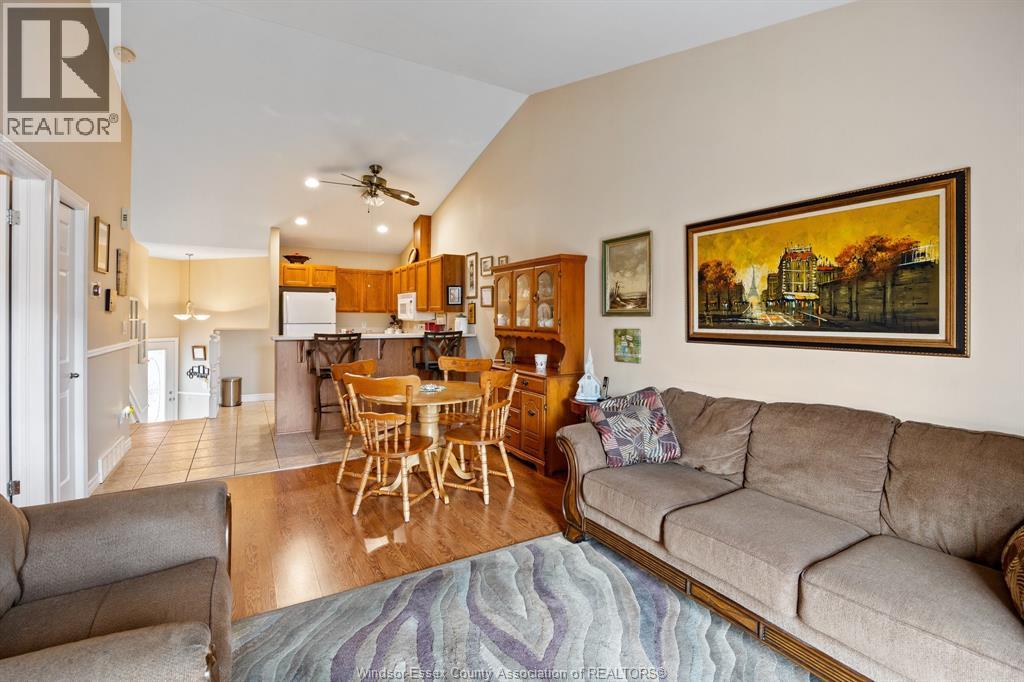 11840 BOULDER CRESCENT - 12