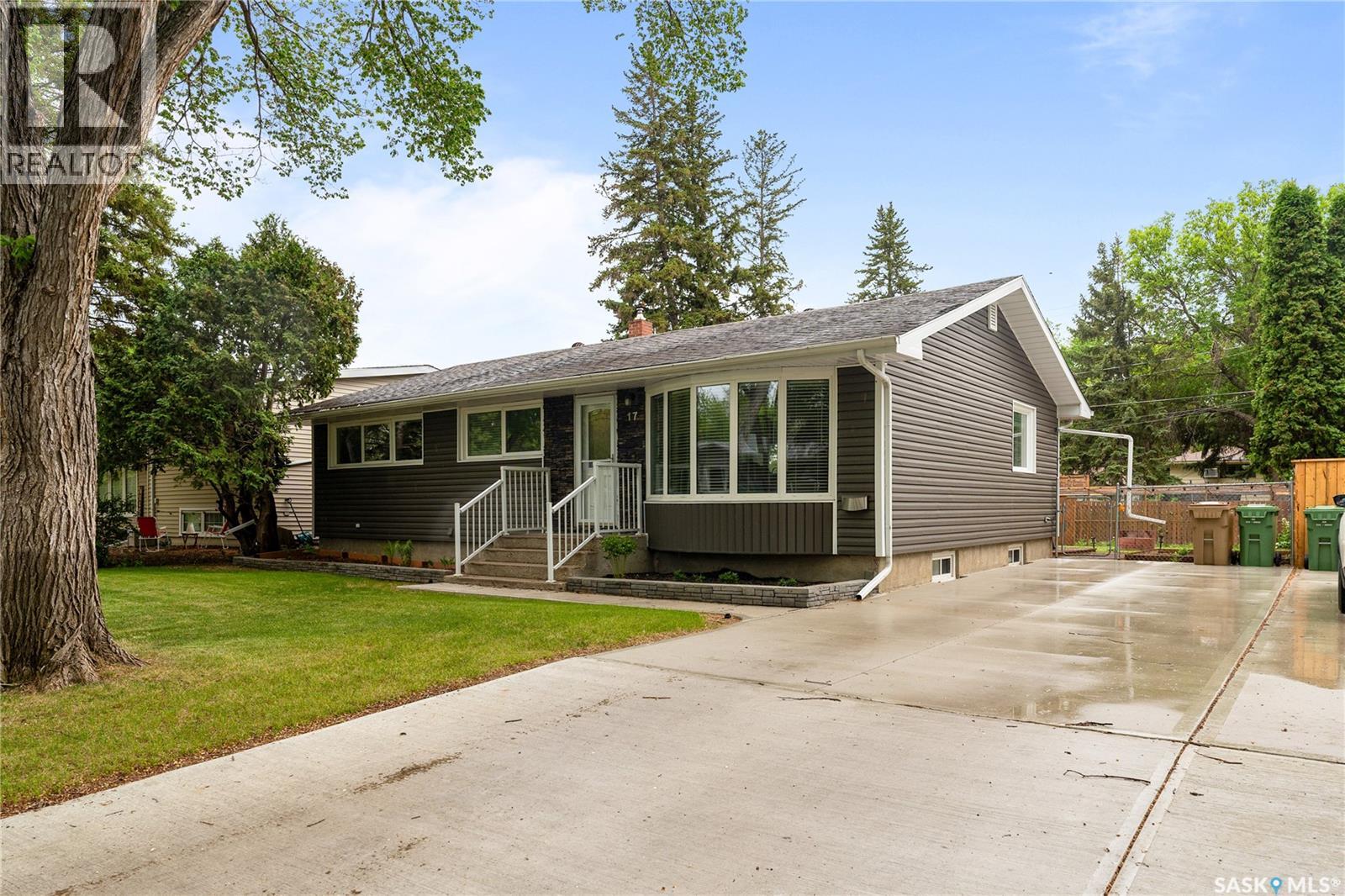 17 Anderson AVENUE - 1