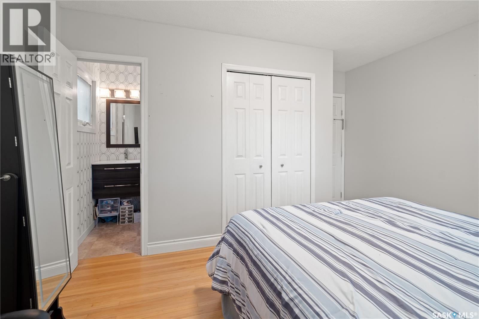 17 Anderson AVENUE - 13