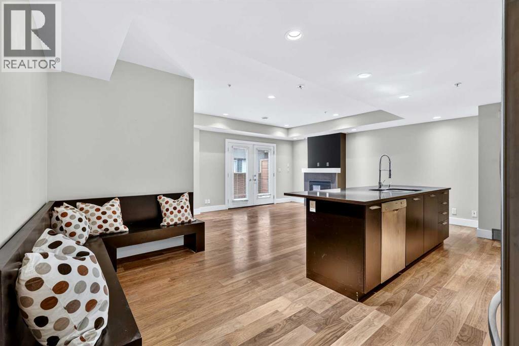 #10 1717 27 Avenue SW - 20