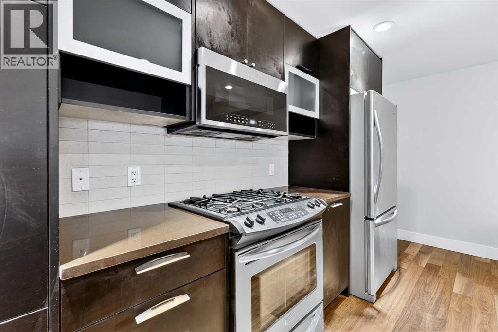 #10 1717 27 Avenue SW - 15
