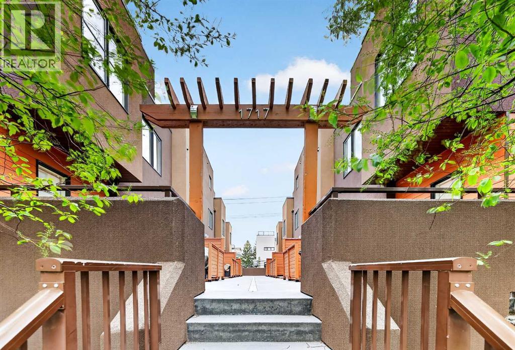 #10 1717 27 Avenue SW - 2