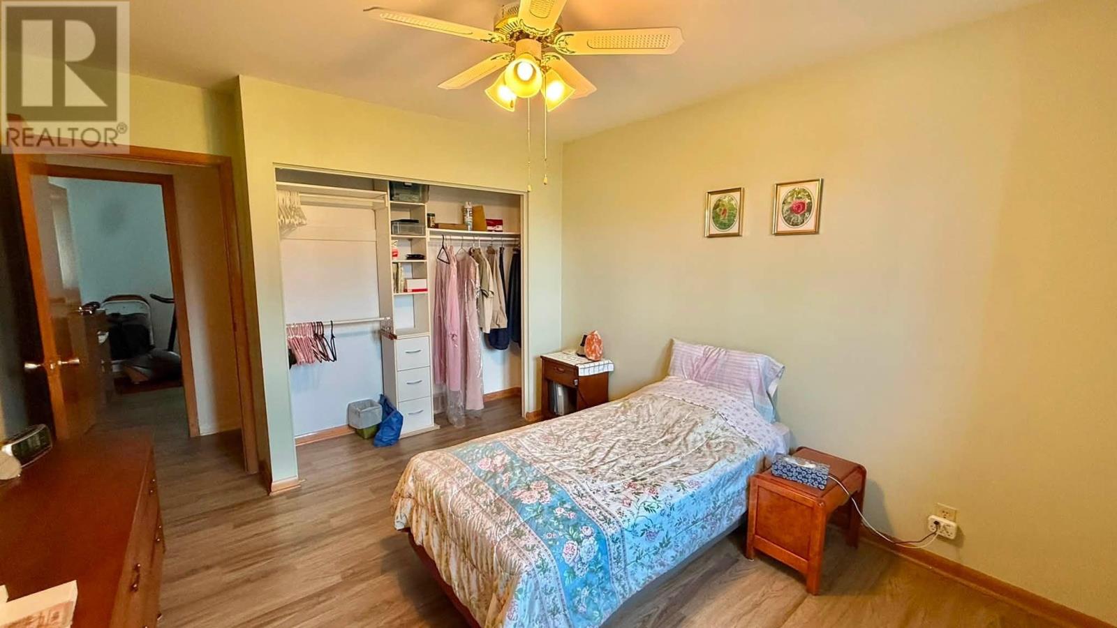 906 HOME AVE - Image 12