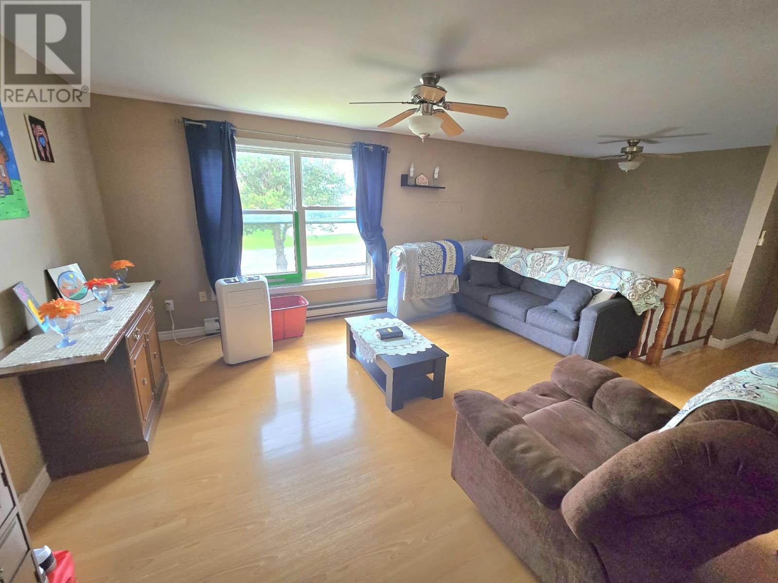 1 Stanley Avenue - 16