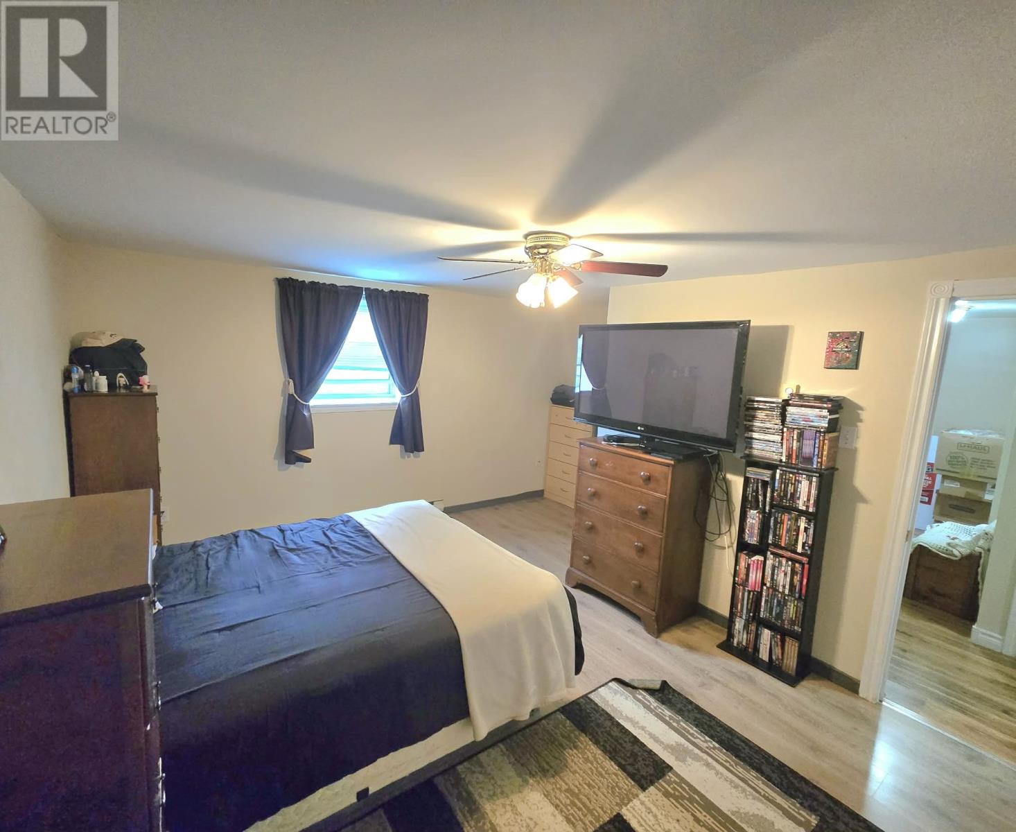 1 Stanley Avenue - 19