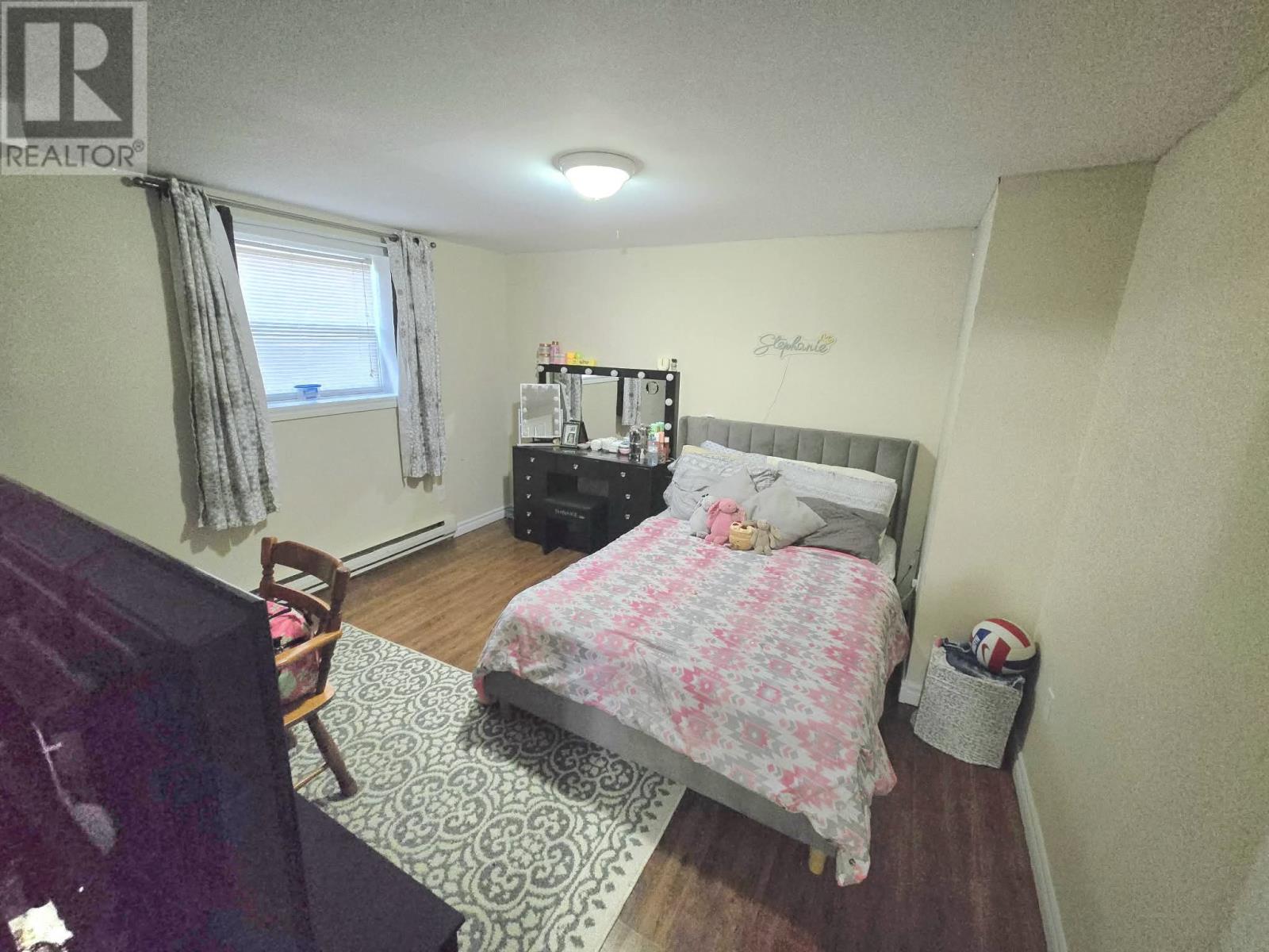 1 Stanley Avenue - 20