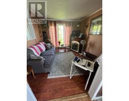 298 Main Road thumbnail 8