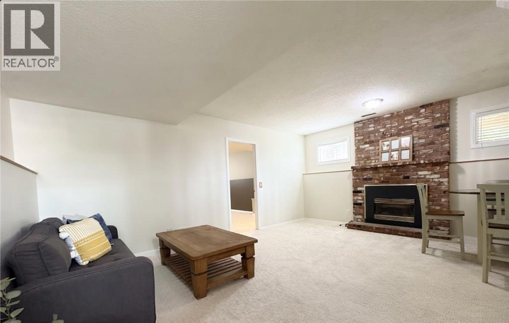 228 ERIN WOODS Drive SE - Image 20