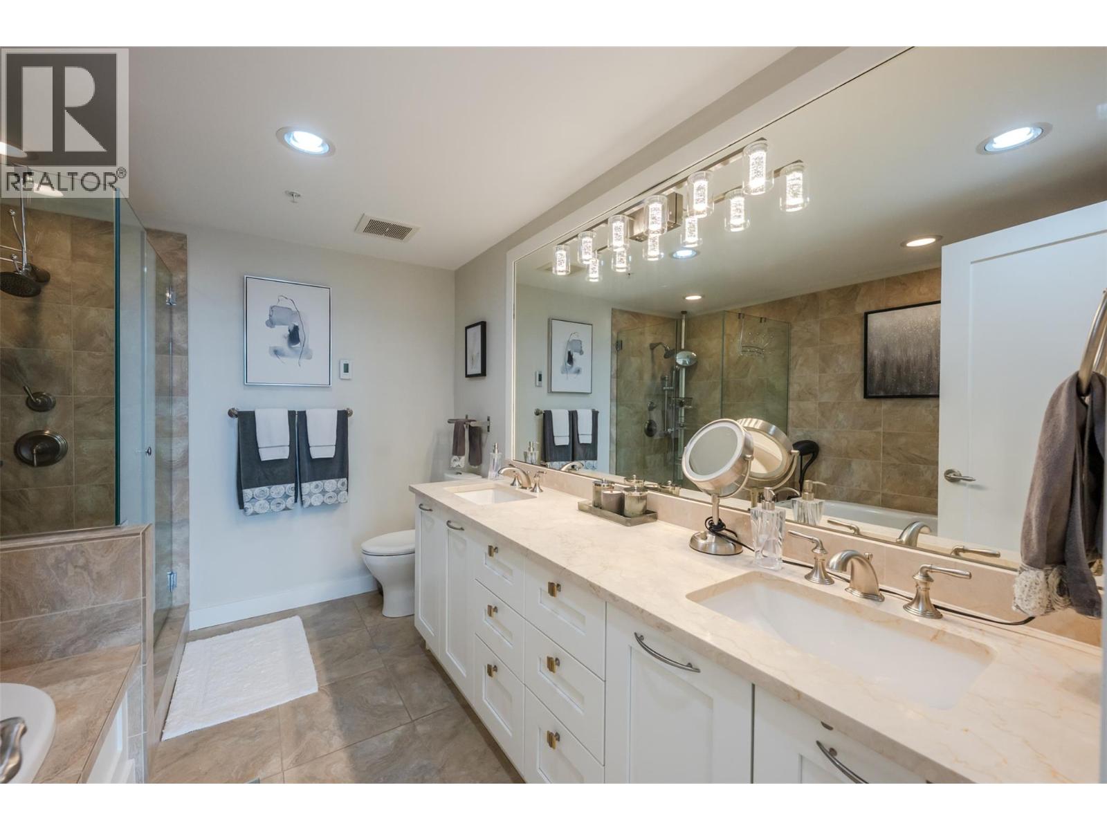 #1204 75 Martin Street - 21