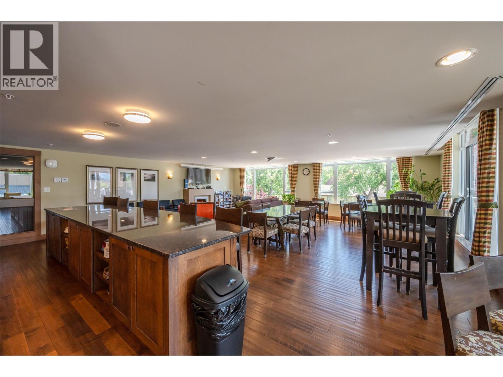 #1204 75 Martin Street - 37