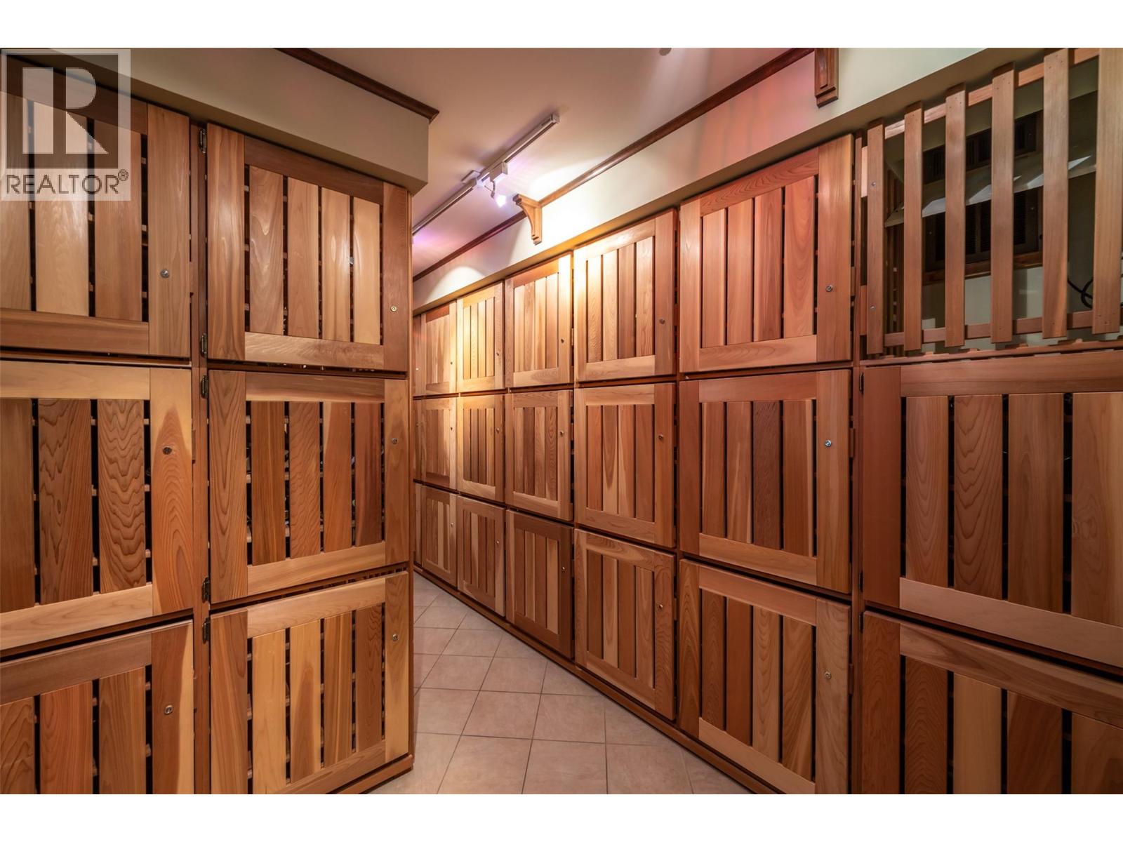 #1204 75 Martin Street - 41