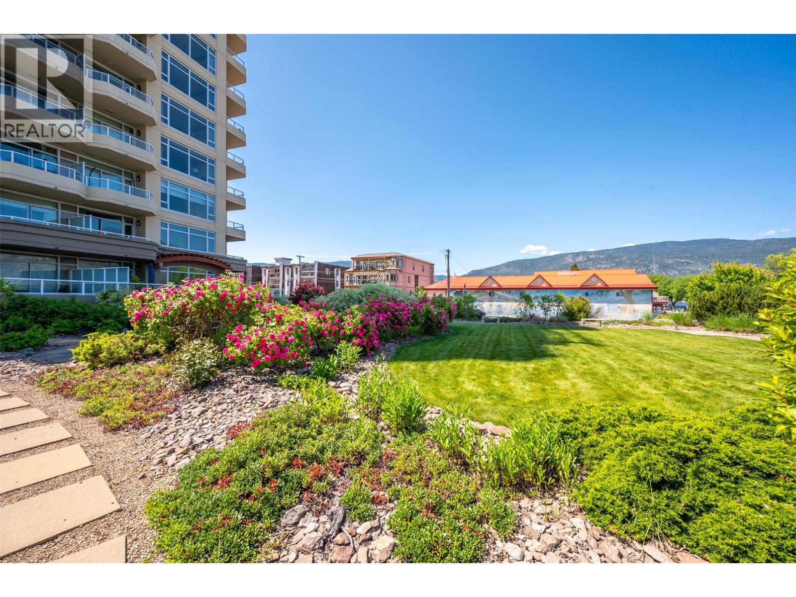 #1204 75 Martin Street - 48