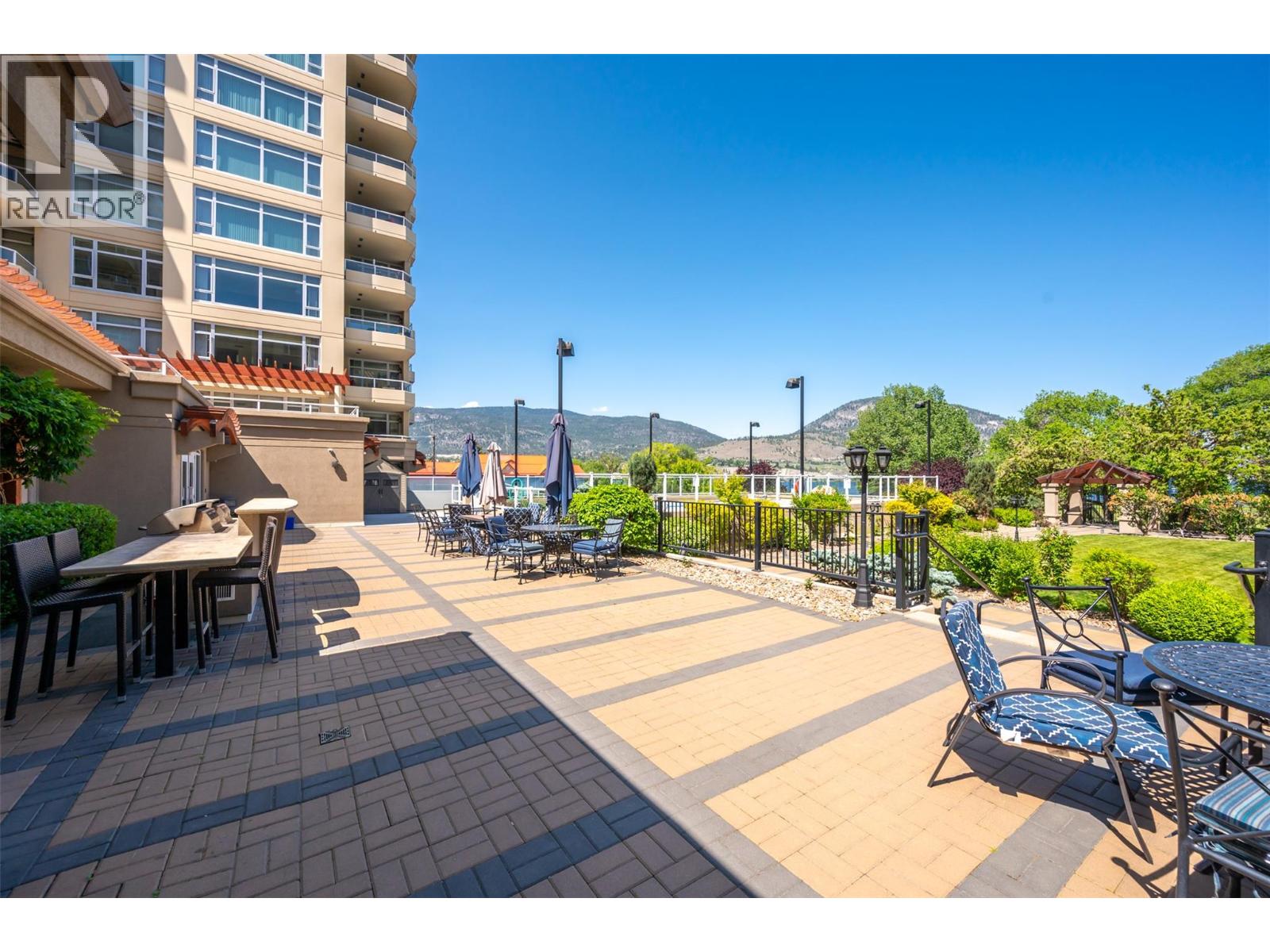 #1204 75 Martin Street - 43