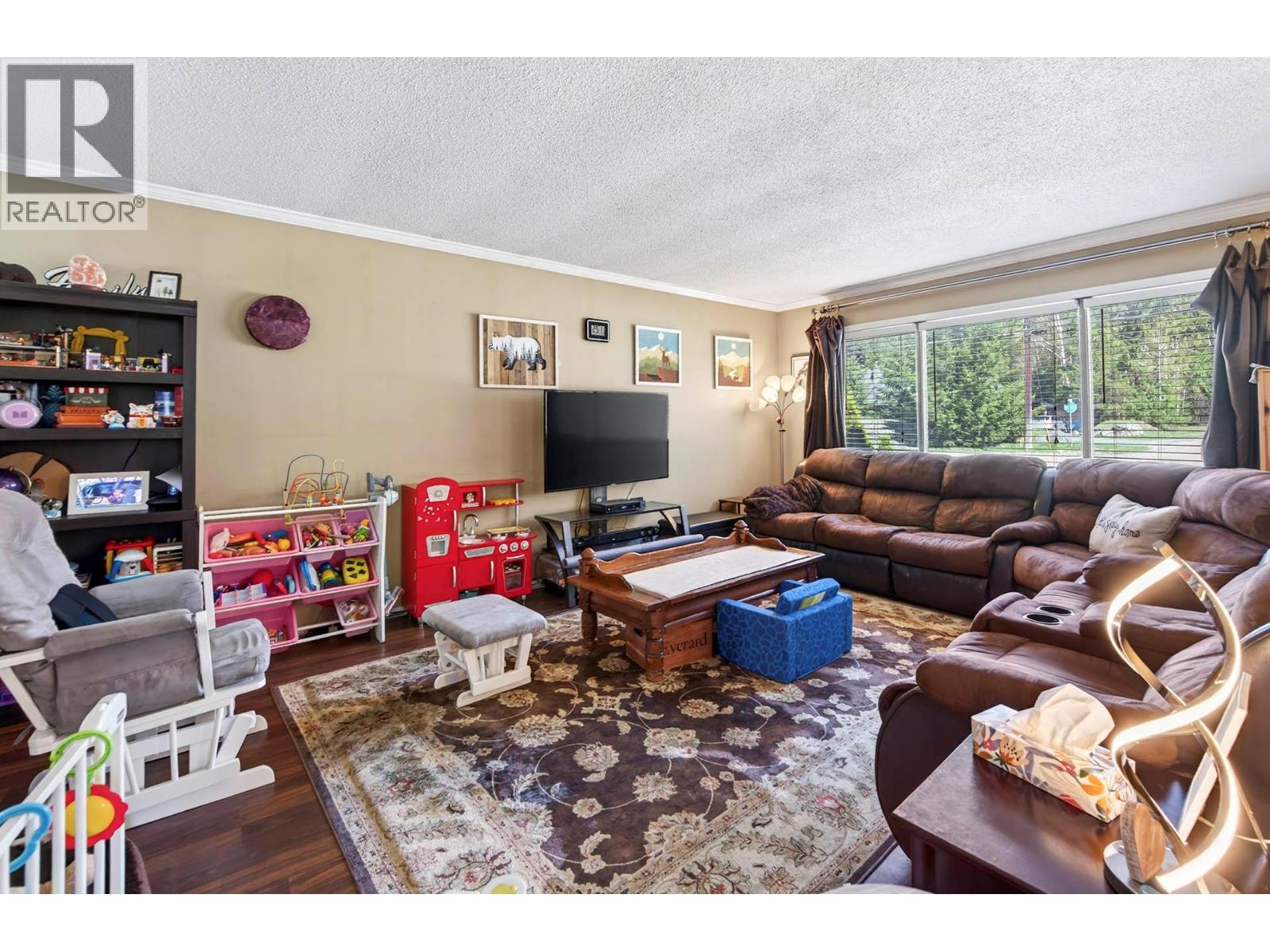 509 Clearwater Valley Road - 9