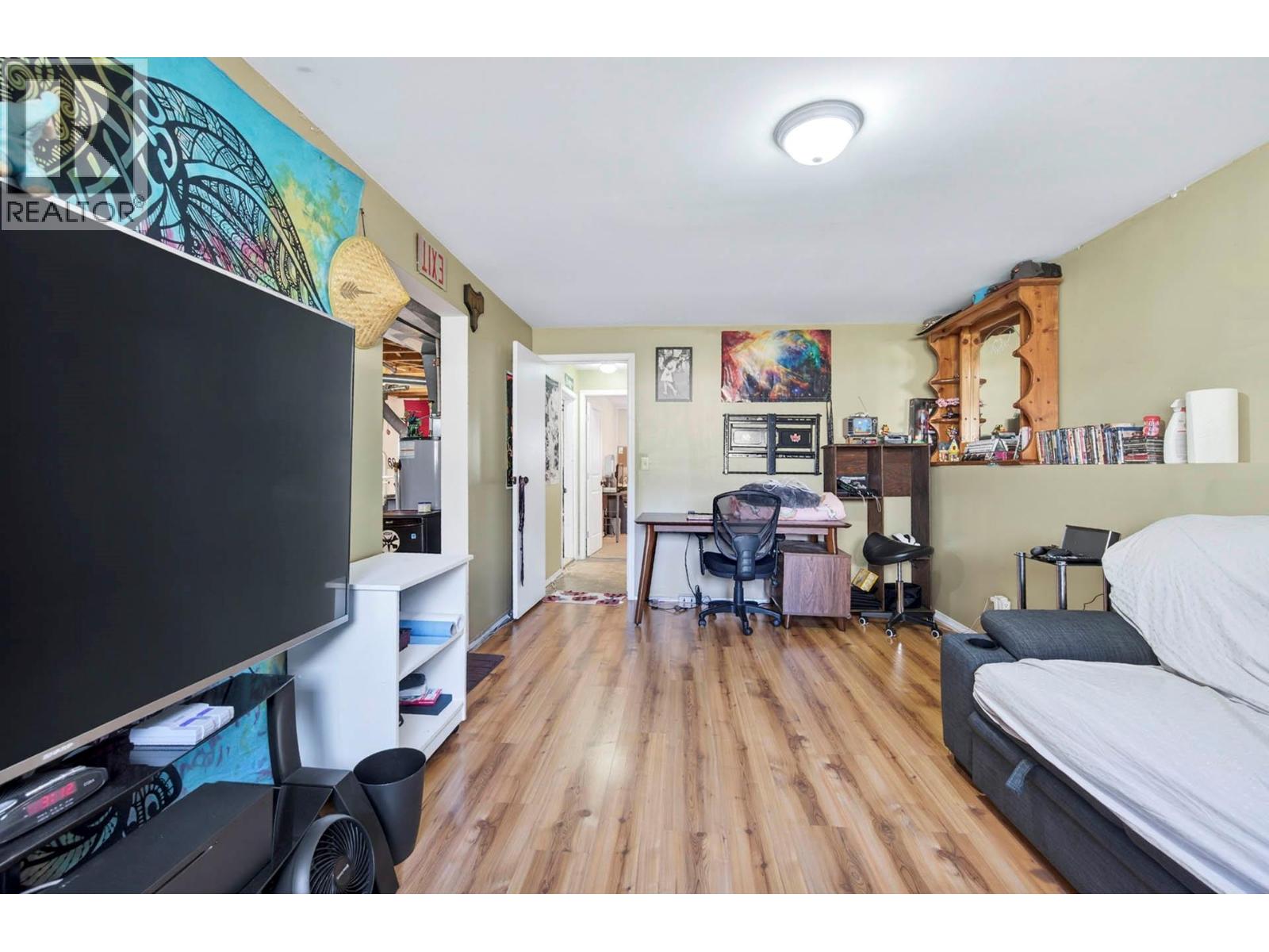 509 Clearwater Valley Road - 30