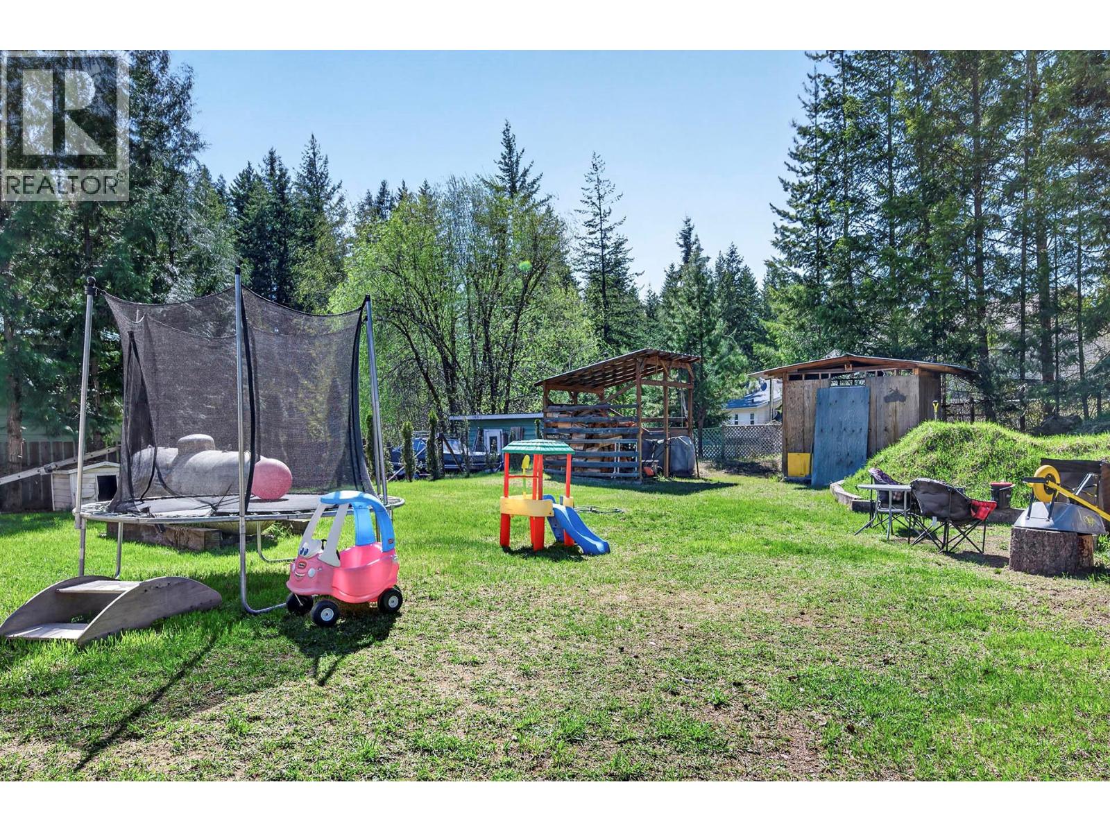 509 Clearwater Valley Road - 42