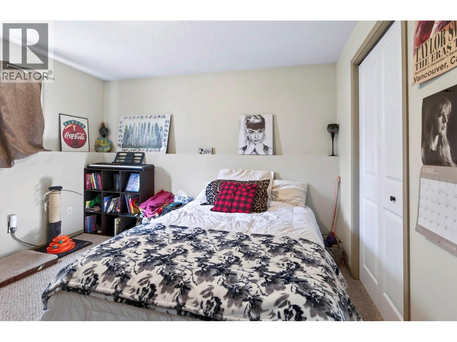 509 Clearwater Valley Road - 23
