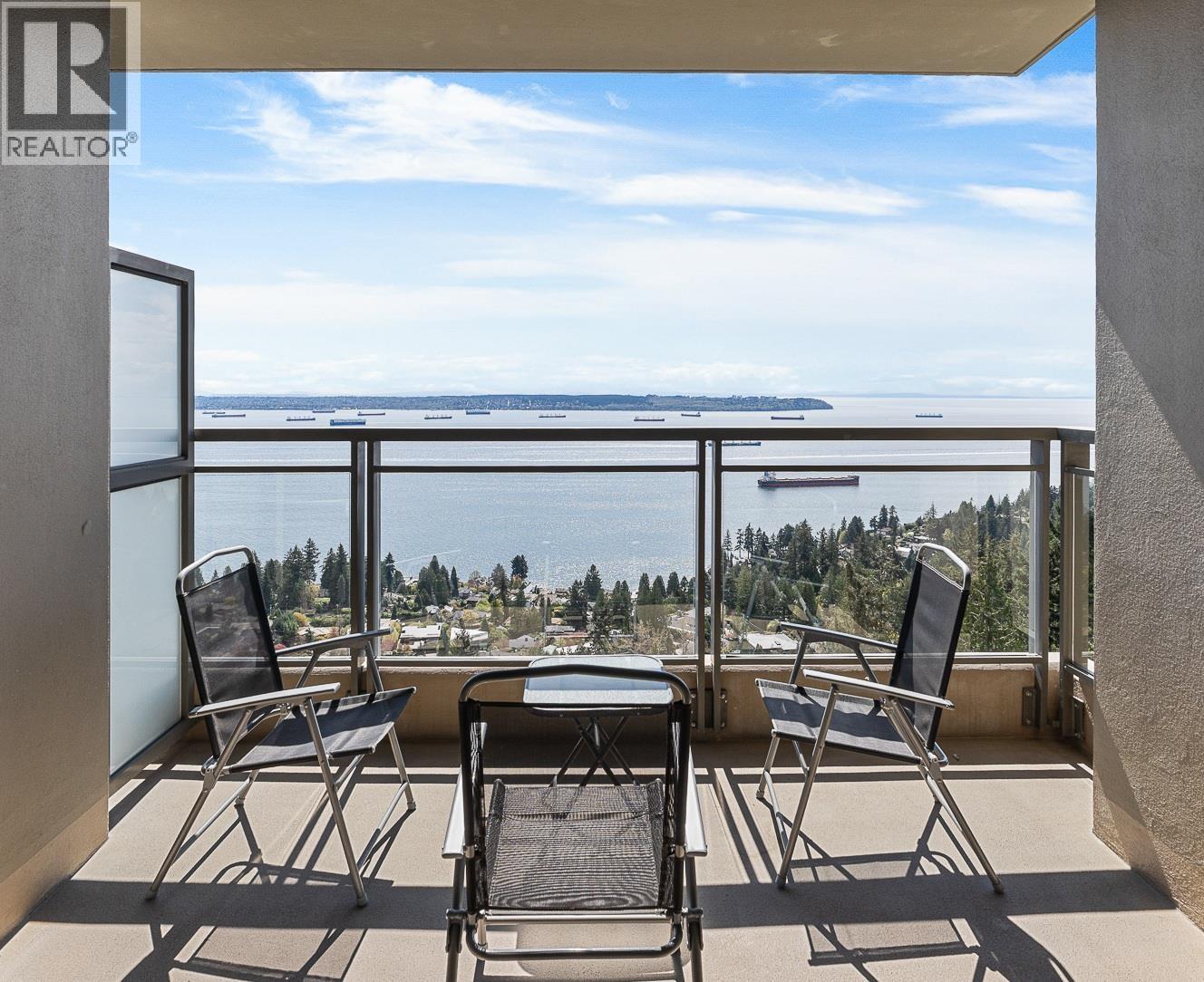 1402 3355 CYPRESS PLACE, West Vancouver