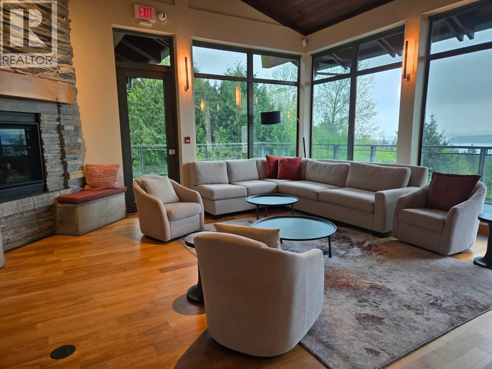 1402 3355 CYPRESS PLACE, West Vancouver