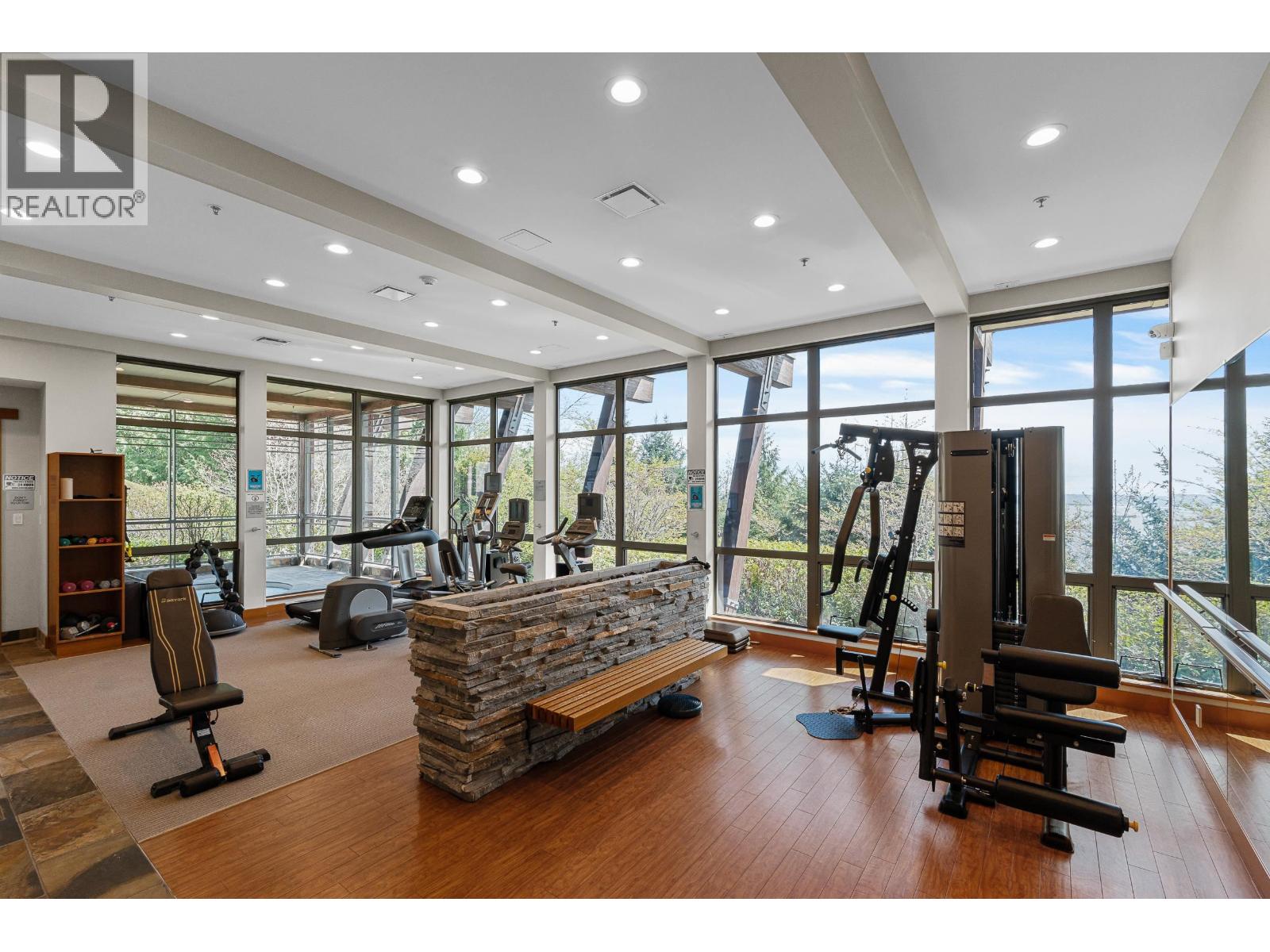 1402 3355 CYPRESS PLACE, West Vancouver