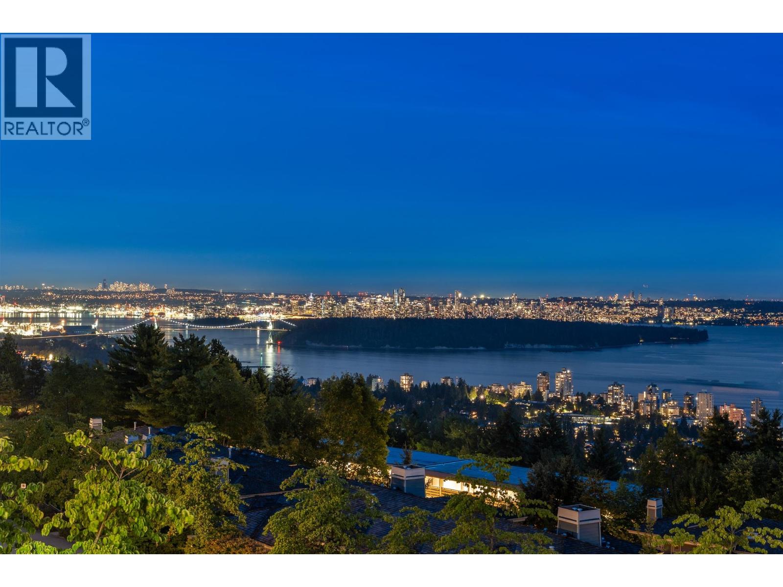 2456 CARR LANE, West Vancouver