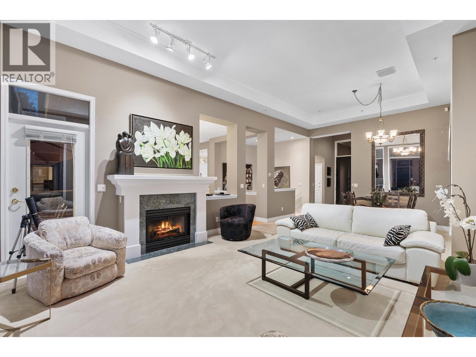2456 CARR LANE, West Vancouver