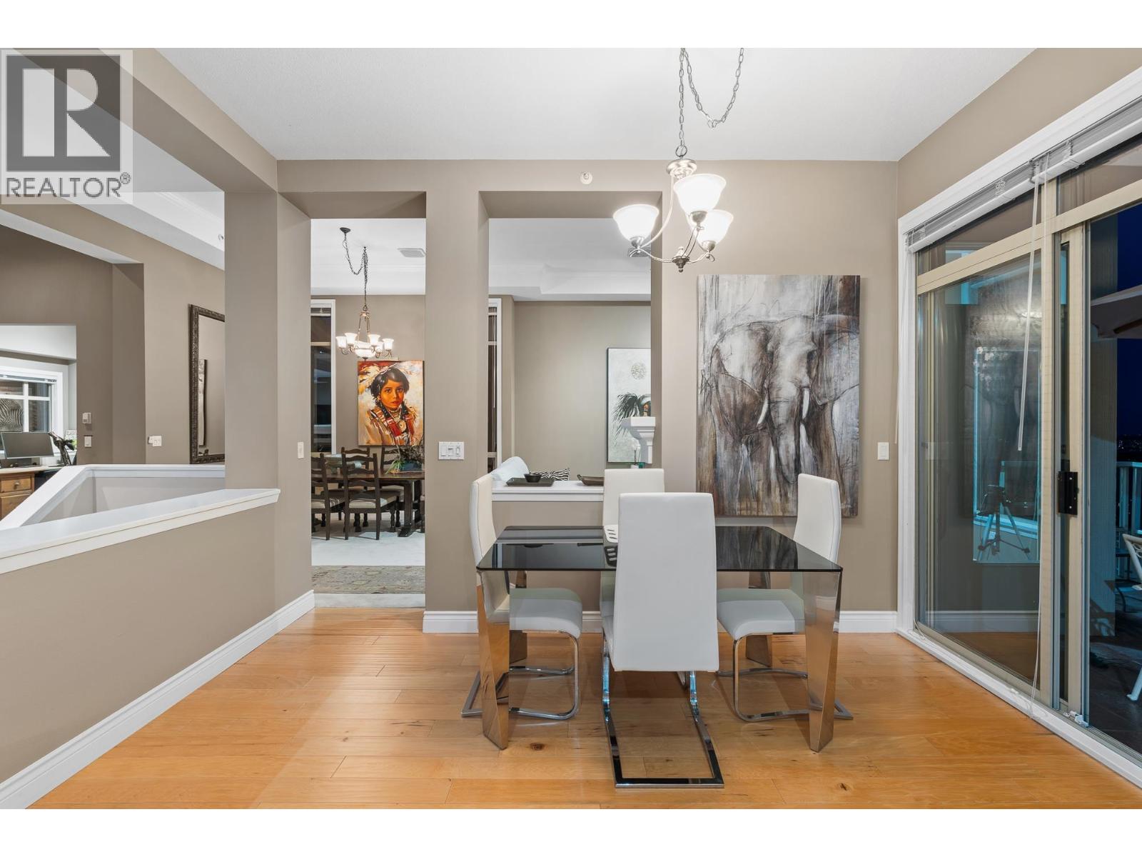 2456 CARR LANE, West Vancouver
