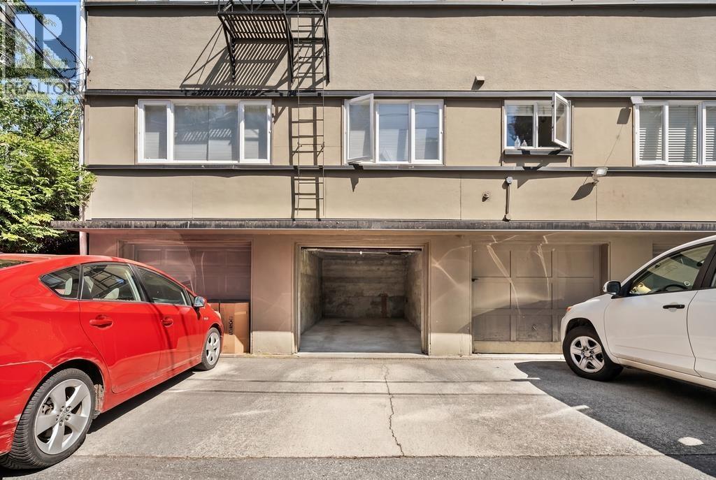 2 Bed, 2 Bath House for Sale in Vancouver – 8 2296 W 39TH AVENUE, Vancouver – MLS# R3147867 - Image 34