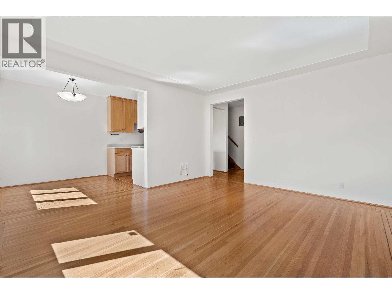 2 Bed, 2 Bath House for Sale in Vancouver – 8 2296 W 39TH AVENUE, Vancouver – MLS# R3147867 - Image 8