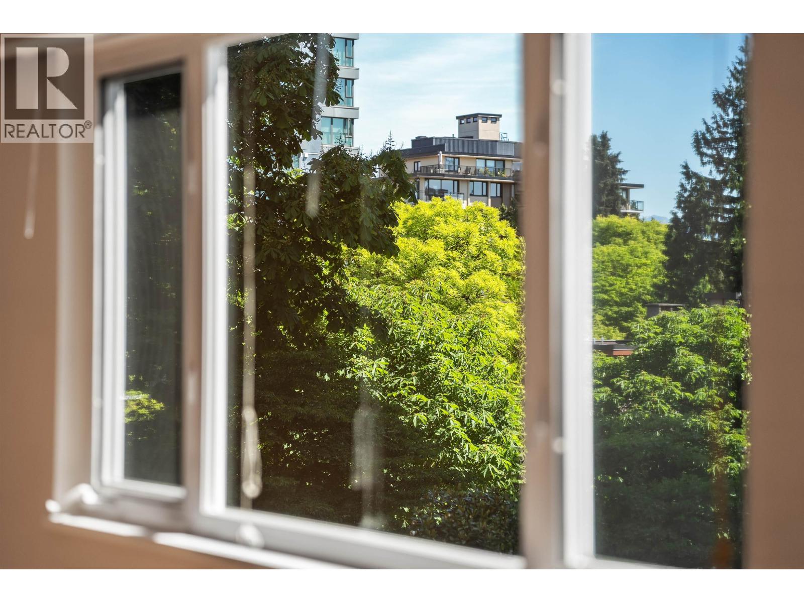 2 Bed, 2 Bath House for Sale in Vancouver – 8 2296 W 39TH AVENUE, Vancouver – MLS# R3147867 - Image 9