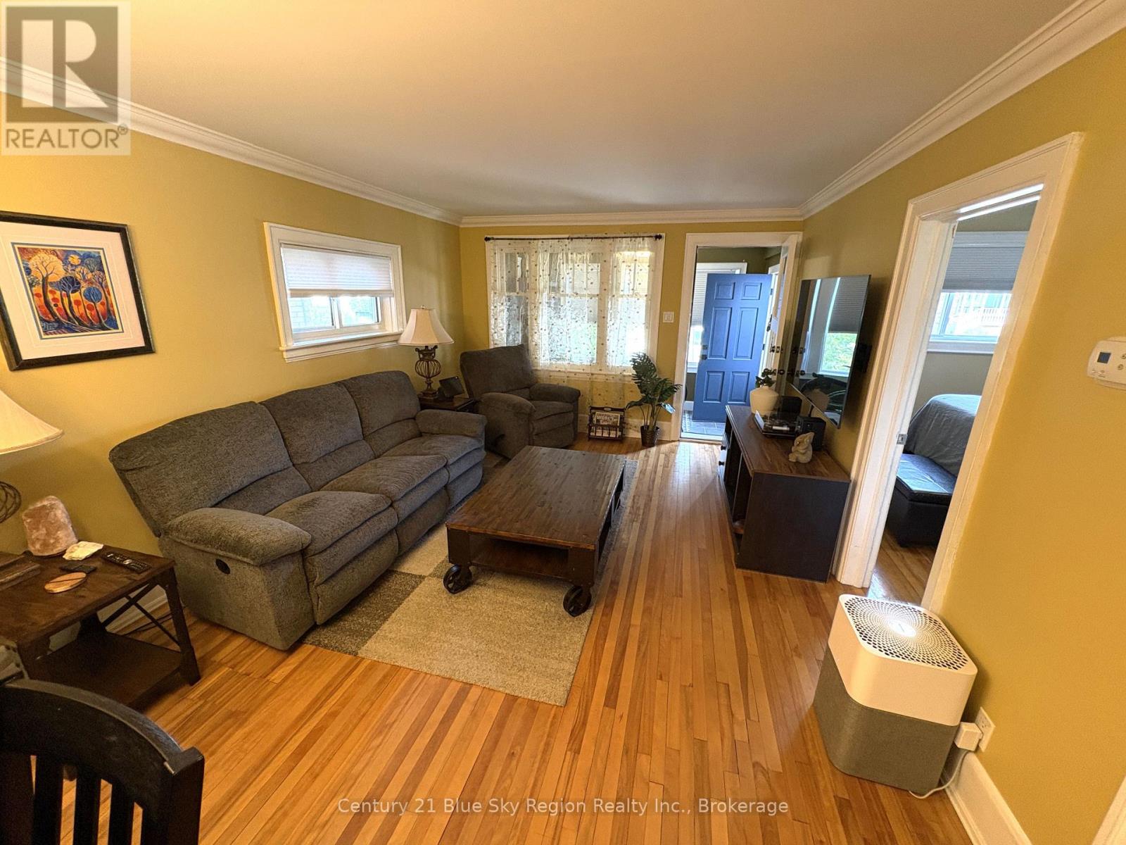 468 KING STREET W - 7