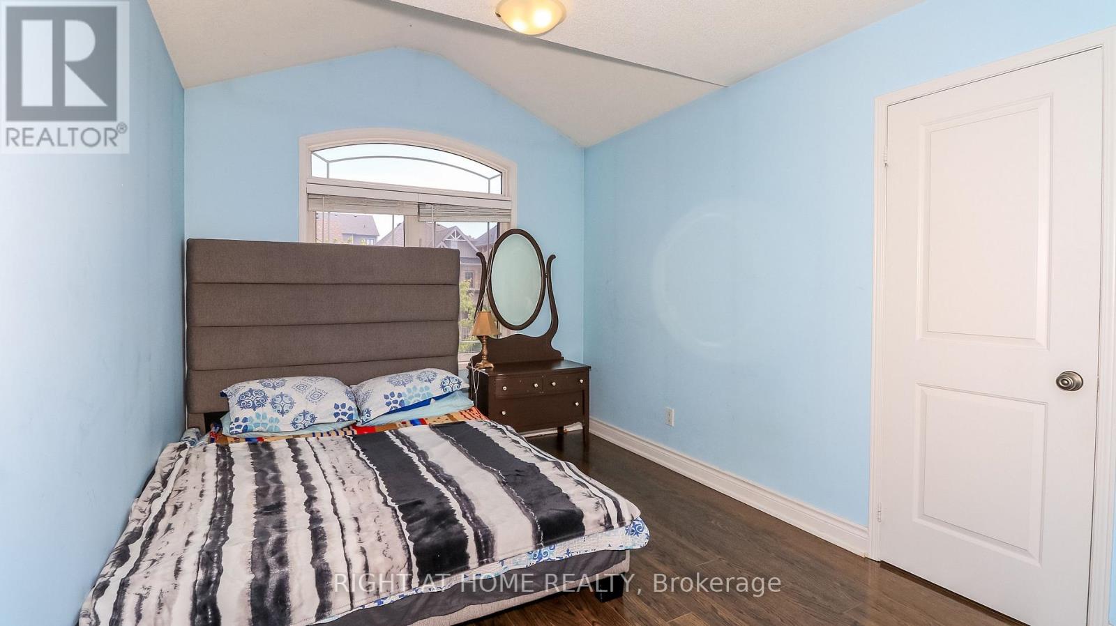 8 CHERRY LANE - 22