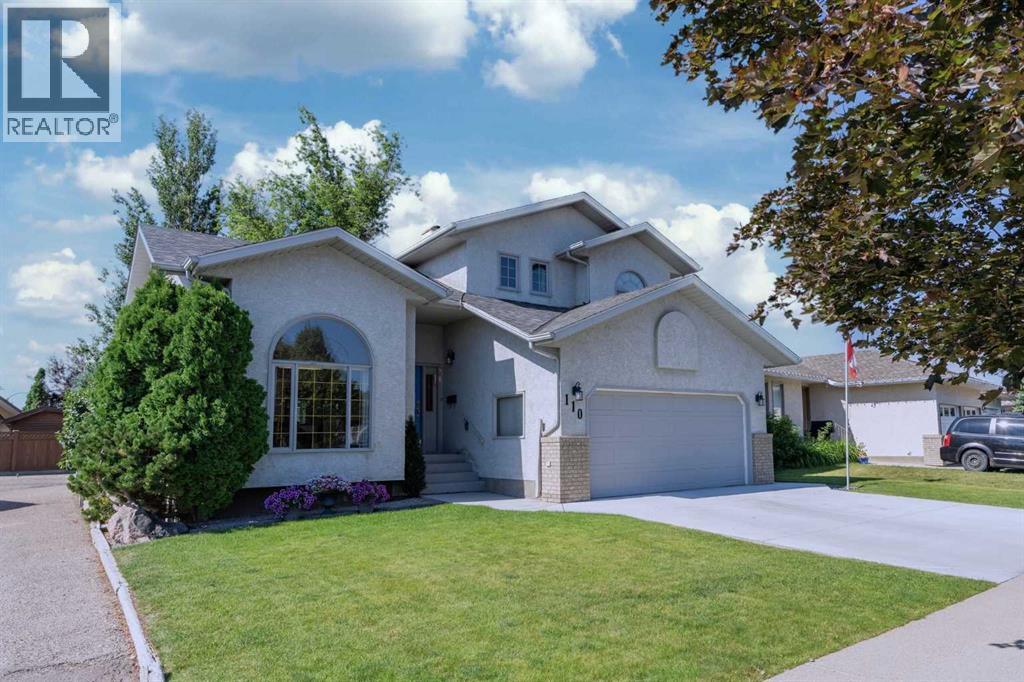 110 Heritage Boulevard W - 1