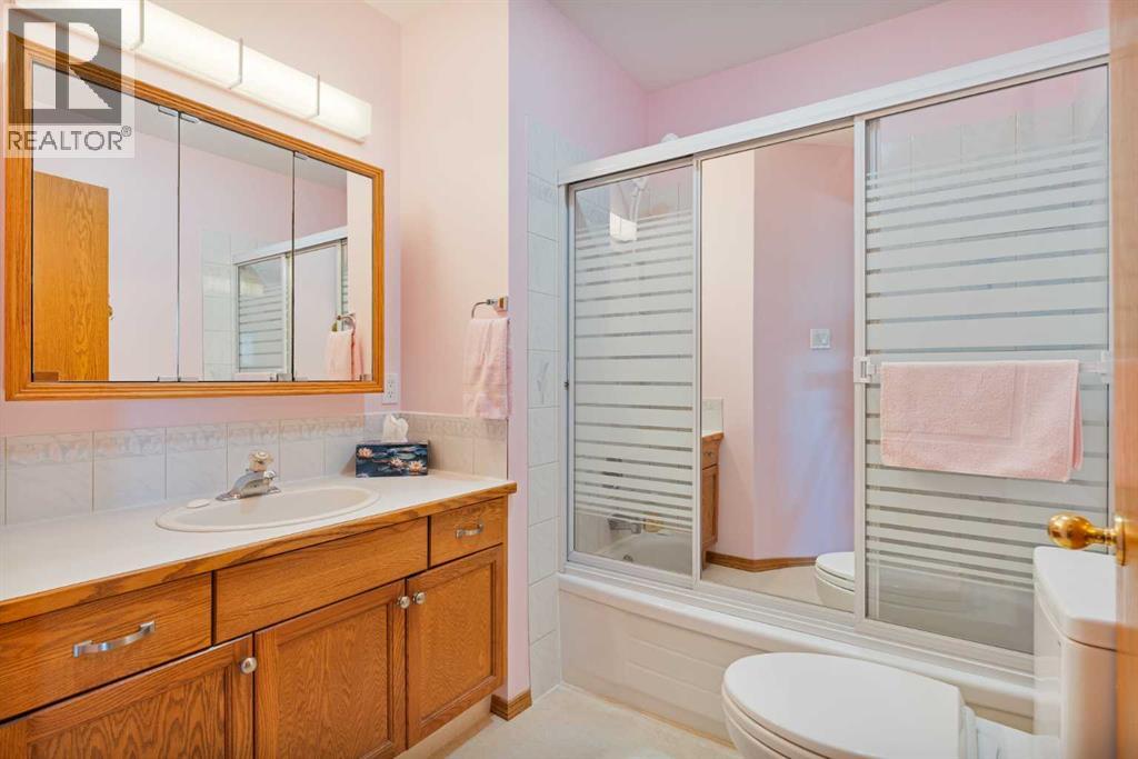 110 Heritage Boulevard W - 6