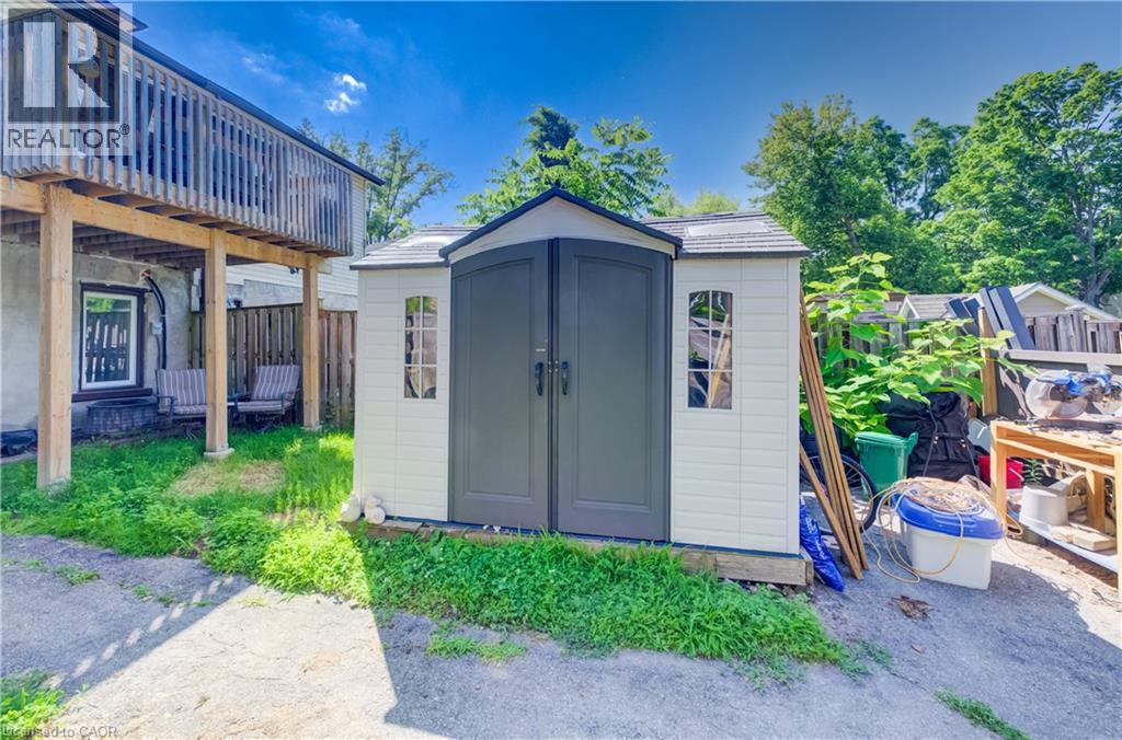127 HENDERSON Street - 36