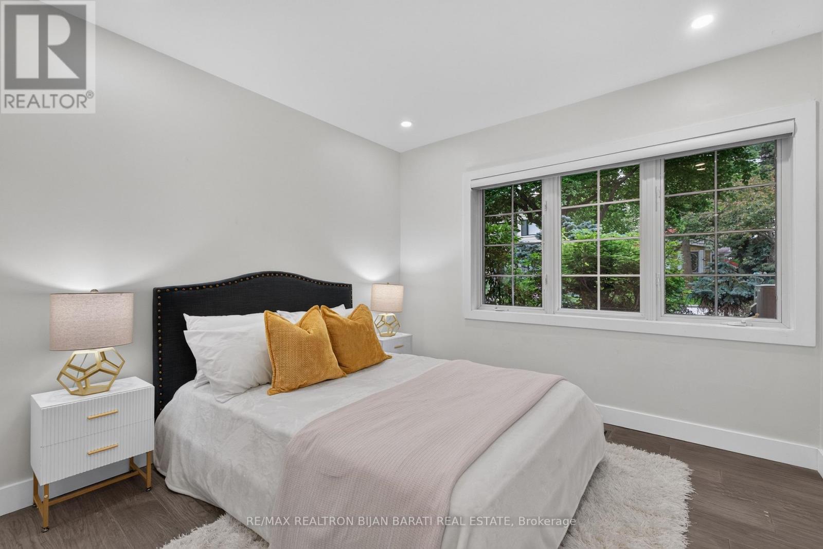 53 SUMNER HEIGHTS DRIVE - 22