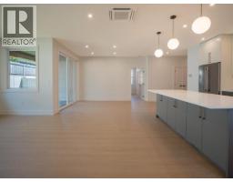 4158 Bowness Ave, Powell River, BC V8A0A9 Photo 17